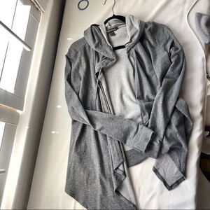 Tommy Bahama top open hoodie